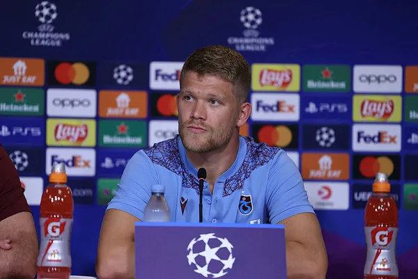 Son dakika | Trabzonspor'da ayrılık! Andreas Cornelius Kopenhag'a transfer oldu - 1
