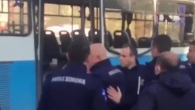 Bursa'da memurları taşıyan otobüste patlama!