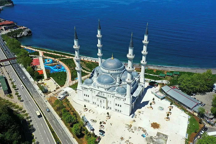 Son dakika: Uzun Mehmet Camii’nin açılışını Başkan Erdoğan yaptı! Şimdiden Zonguldak’ın simgesi oldu