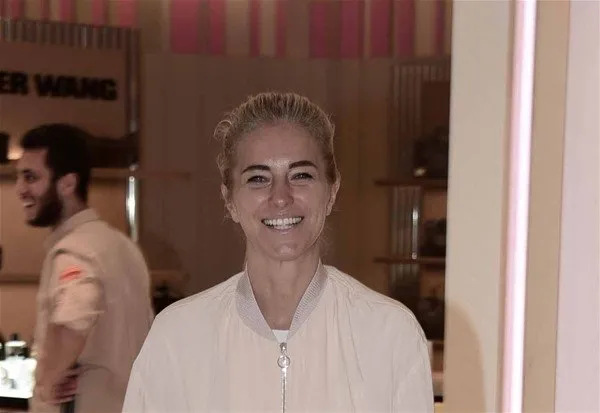 Yesim Salkim Ve Gulben Ergen I Ilk Defa Boyle Goreceksiniz Makyajsiz Unluler Sasirtiyor Yesim Salkim Ve Gulben Ergen I Ilk Defa Boyle Goreceksiniz Makyajsiz Unluler Sasirtiyor