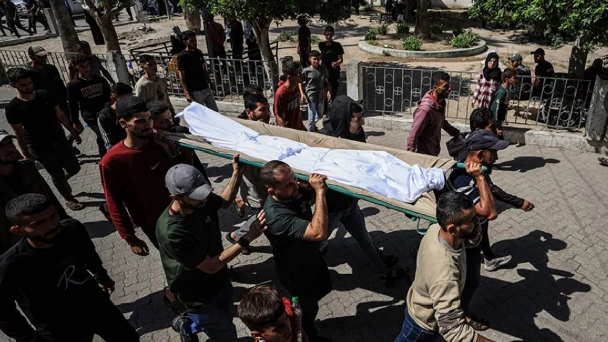 İşgalci İsrail ordusu Gazze'deki bir eve saldırı düzenledi: 4 Filistinli hayatını kaybetti