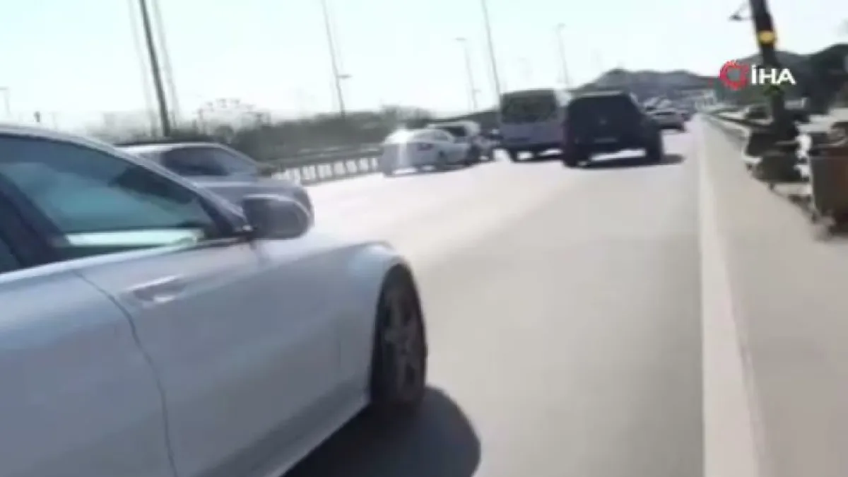 İstanbul'da Ani fren kazası kamerada