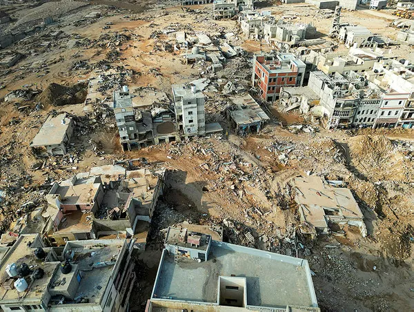 dos-libyanin-derne-kentinde-9-bin-kisi-kayip-1694879365257.jpg