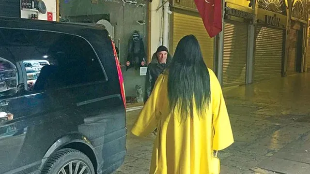 Bülent Ersoy gece kuyumcu açtırdı, 126 bin liralık mücevher aldı - 1