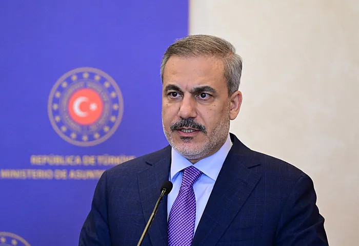 turkiye-israile-acilan-soykirim-davasina-mudahil-oluyor-bakan-hakan-fidan-resmen-duyurdu-1714567660333.jpg Türkiye İsrail'e açılan soykırım davasına müdahil oluyor! Bakan Hakan Fidan resmen duyurdu... - 2
