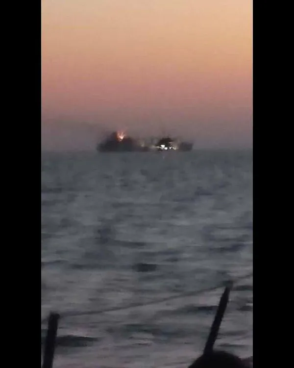 Son dakika: İran’ın en büyük savaş gemisi battı! İlk görüntüler yayınlandı