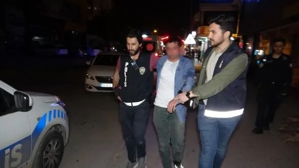 1683525124496.jpg Adana'da dehşete düşüren olay! 112 ekipleri müdahaleye gittiği şahıs tarafından saldırıya uğradı - 3