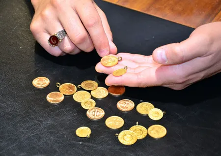 Altın fiyatları son dakika: Merkez Bankası faiz kararı sonrası altın fiyatları ne oldu? 12 Şubat gram, çeyrek altın ne kadar?