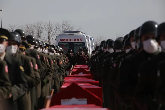 Son dakika: Yüreğimize ateş düştü! Türkiye kahramanlarını uğurladı: Başkan Erdoğan da cenaze törenine katıldı
