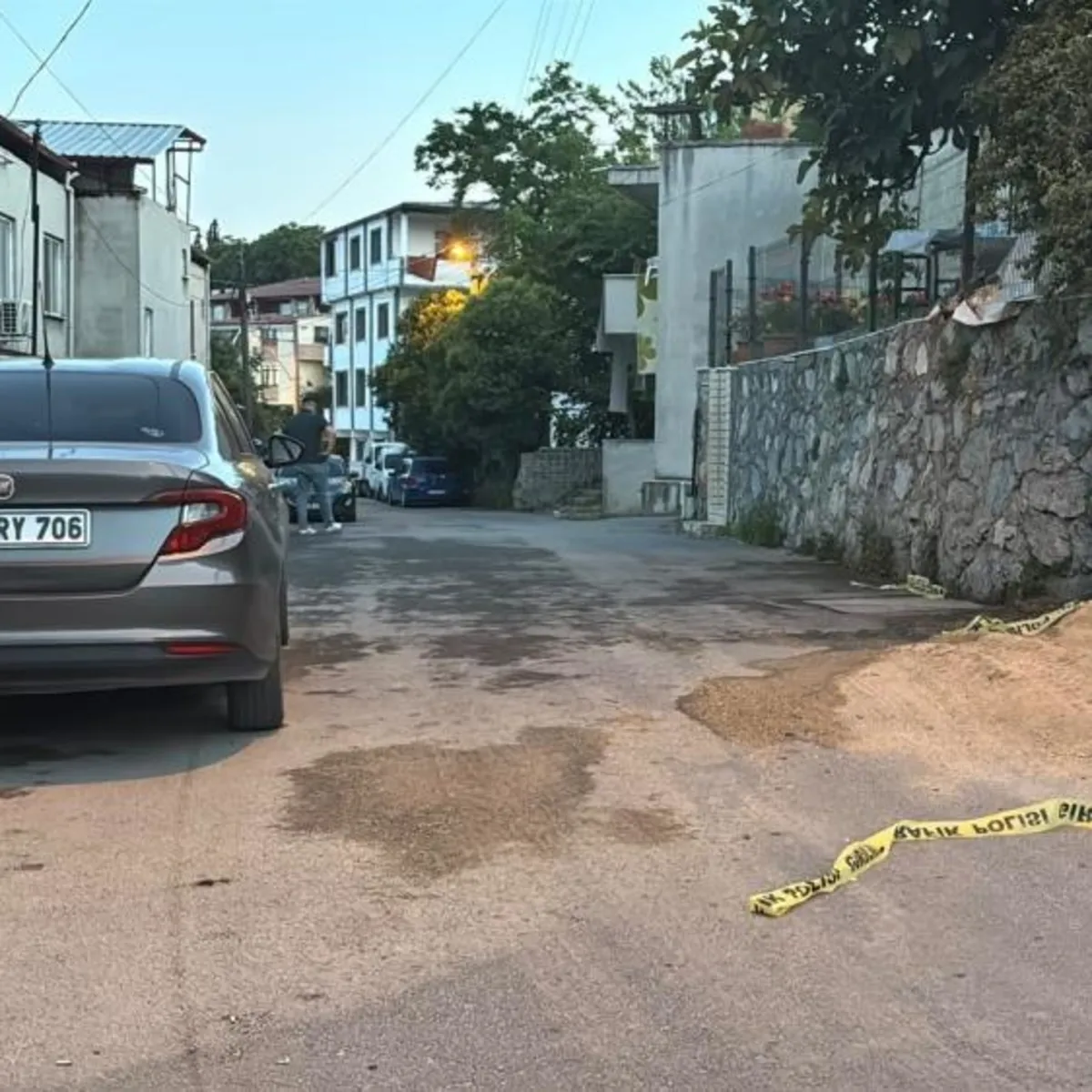 Kocaeli'nde sokak ortasında dehşet! Eşini çocuğunu