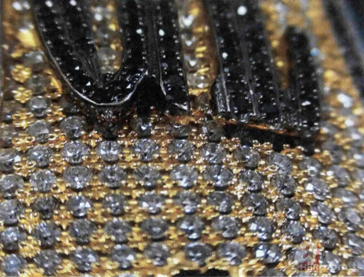 Saçını traş edip bıyığını kestiler! Kimliği şoke etti... 19