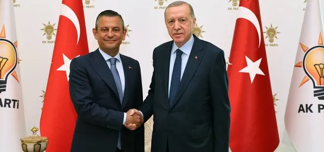 Başkan Erdoğan ile Özgür Özel arasında 1.5 saatlik anayasa zirvesi! Partilerden ilk açıklama: Görüşme olumlu havada geçti! Başkan Erdoğan’dan iade-i ziyaret | Özel kulis bilgileri A Haber’de!