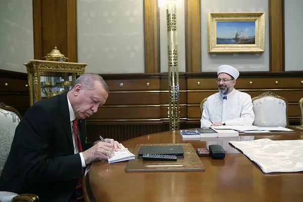 Başkan Erdoğan’dan Türkiye Diyanet Vakfı’na kurban bağışı