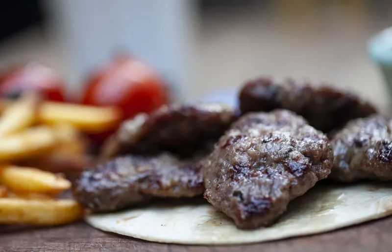Buyuk Skandal Ortaya Cikti Yogurda Jelatin Ve Nisasta Kofteye At Ve Domuz Eti Karistirmislar