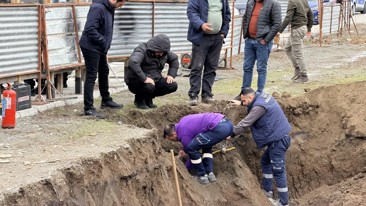 İnşaat alanında doğalgaz hattı koptu, ekipler seferber oldu