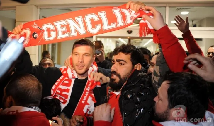Lukas Podolski Antalyaspor’da! Tarihi görüntüler...