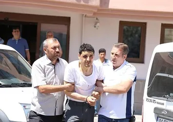 İlk bombayı atan darbeci Hakan Karakuş
