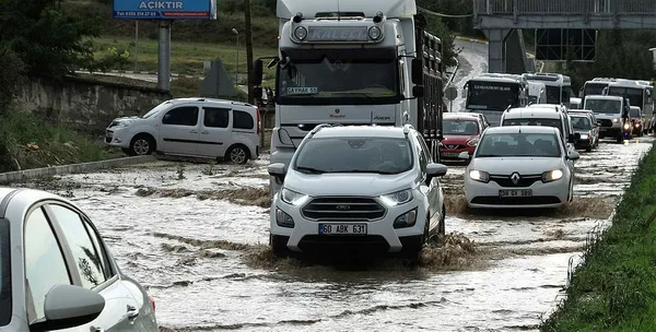 1622476412861.jpg Meteoroloji'den çok sayıda il için son dakika şiddetli sağanak yağış uyarısı! İstanbul Ankara İzmir'de yağmur yağacak mı? İşte hava durumu... - 1