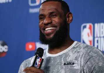 LeBron James Los Angeles Lakers'ta