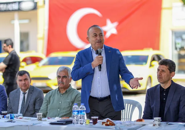 1683563232994.jpg Dışişleri Bakanı Mevlüt Çavuşoğlu'ndan Batı'nın skandal manşetlerine cevap! 14 Mayıs seçimleri için rakam verdi - 1
