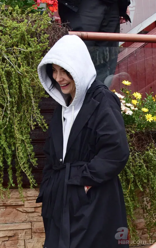 Merve Boluğur saçlarını kısacık kestirdi! Kendisini bakın kime benzetti 7