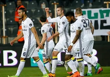 Golcüler atıyor Fenerbahçe kazanıyor