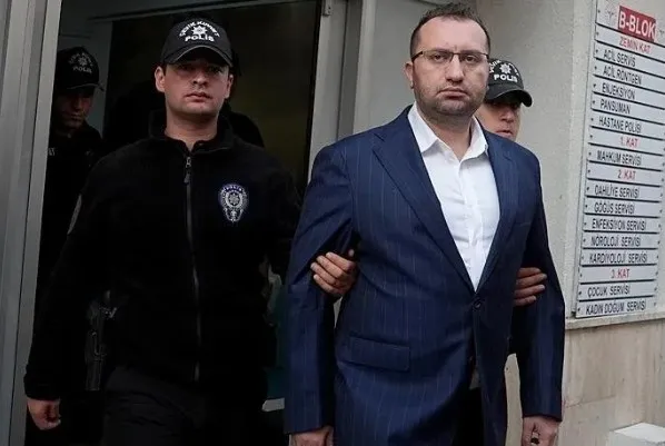 Yolsuzluklar ifşa oldu CHP algı siyasetine sığındı! 300 bin dolar yalan ellerinde patladı: AK Parti döneminde verildi dedikleri kazı ruhsatını CHP’li Başkan vermiş