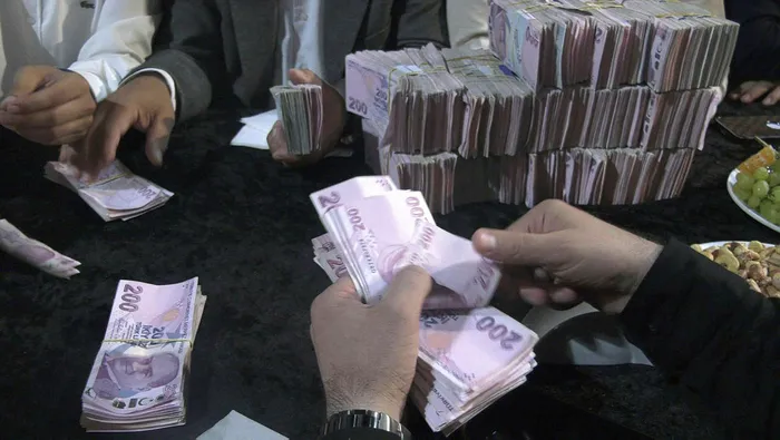 Kocaeli'de geline 3 kilo altın damada 4 milyon TL takı - 1