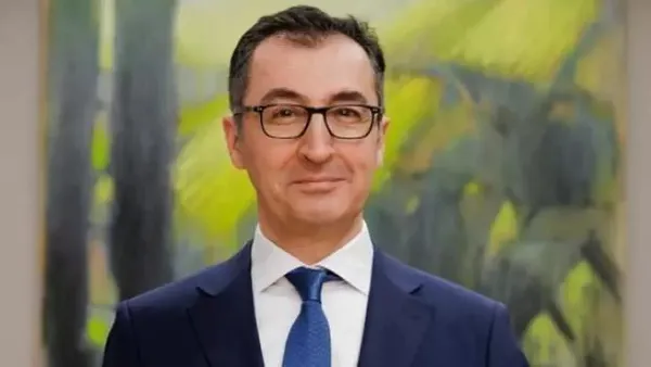 Almanya’da kriz giderek büyüyor! Çöpten yemek almaya izin çıkıyor