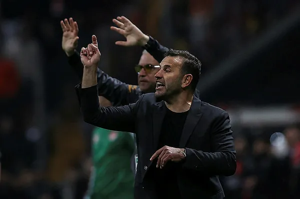 galatasarayda-bafetimbi-gomis-neden-oynamadi-okan-buruk-acikladi-bundan-sonra-galatasaray-formasi-giyip-oynama-1682279729924.jpg Galatasaray'da Bafetimbi Gomis neden oynamadı? Okan Buruk açıkladı: Bundan sonra Galatasaray forması giyip oynamak istemediğini söyledi - 1
