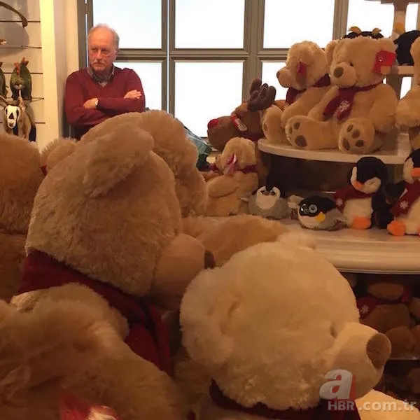 Alışverişin bitmesini bekleyen yalnız ve sabır dolu AVM adamları 7