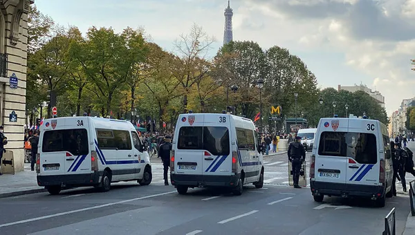 Paris'te skandal! terör örgütü PKK'nın katılımıyla Ermenistan'a destek gösterisi - 4