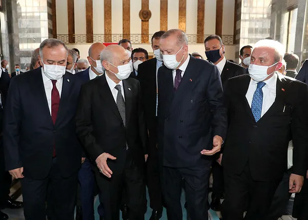 Son dakika: Başkan Recep Tayyip Erdoğan MHP lideri Devlet Bahçeli ile görüştü - 3