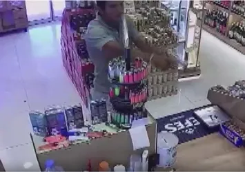 Kurusıkı tabancayla büfe soygunu! 4 saatte yakalandı