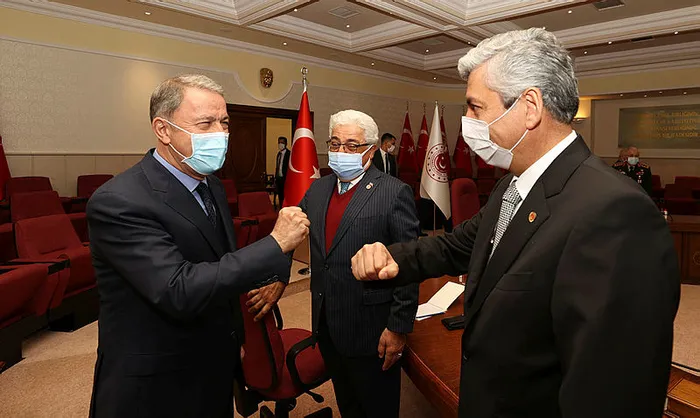 Son dakika: Milli Savunma Bakanı Hulusi Akar’dan darbe imalı bildiriye sert tepki