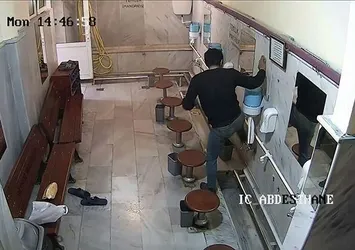 Akıllara durgunluk veren hırsızlıkta flaş gelişme! Caminin musluklarını saniyeler içinde çalan hırsız tutuklandı