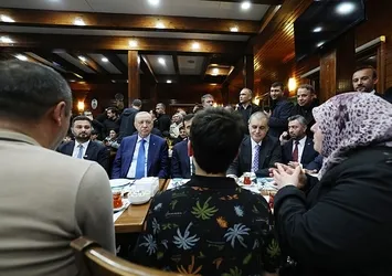 Başkan Erdoğan'dan Kağıthane'de geceyi dışarıda geçiren vatandaşlara sürpriz ziyaret