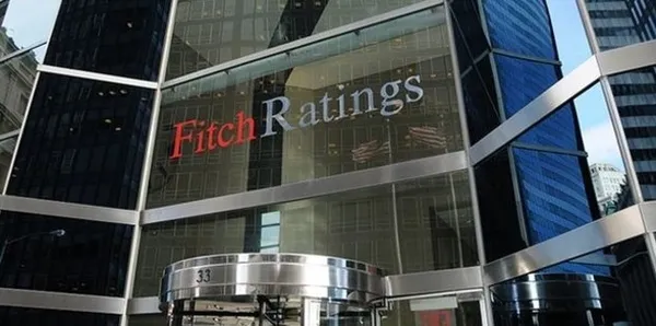 Rusya'ya bir darbede Fitch'ten! - 1