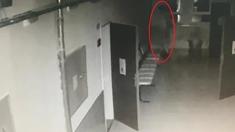 bursa da kiz meslek lisesinde soke eden