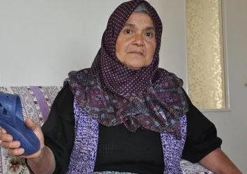 Annenin oğluna fırlattığı terlik 'silah' sayıldı