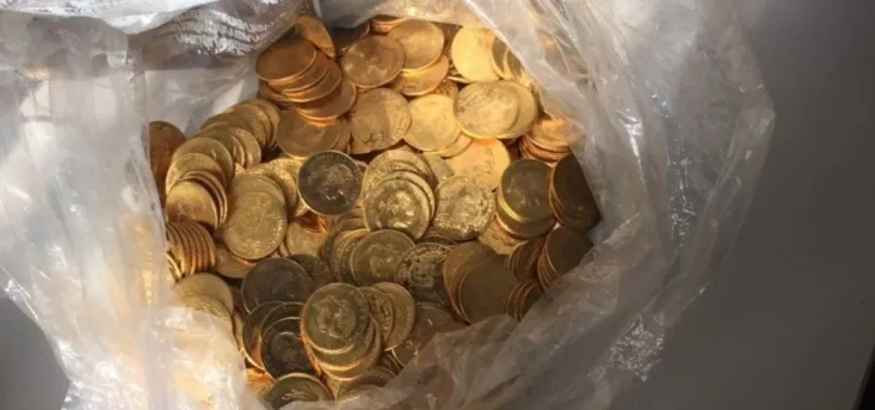 Tokat'ta yüzlerce altın sikke ele geçirildi
