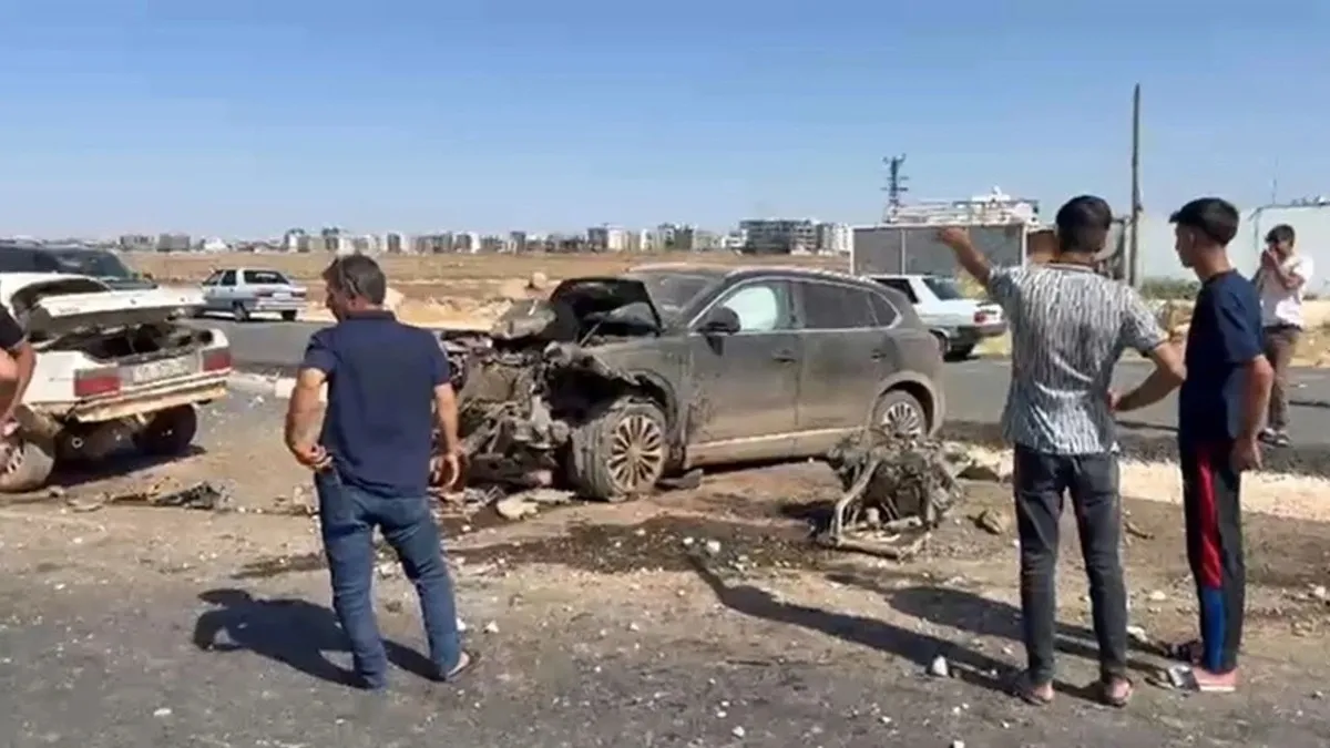 Şanlıurfa'da 2 otomobil kafa kafaya çarpıştı: 5 yaralı