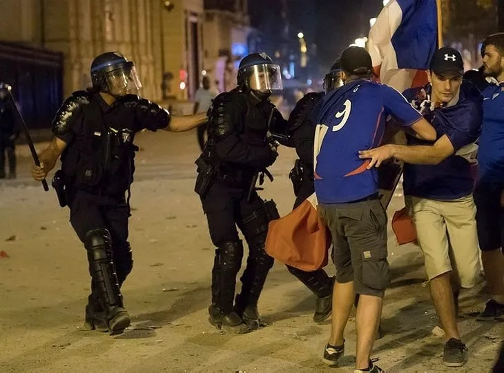 Fransa’da Dünya Kupası kutlamalarında ortalık fena karıştı