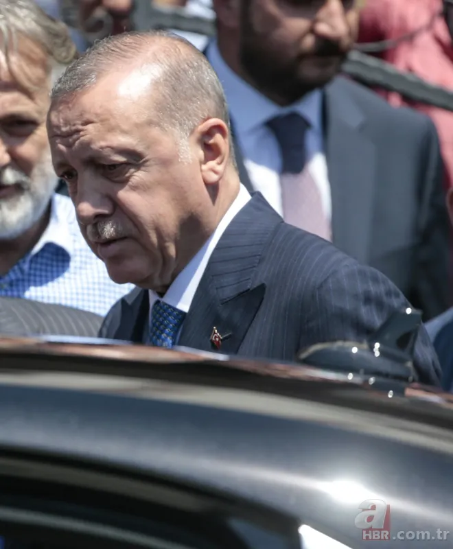 Başkan Erdoğan'a cuma namazı çıkışı vatandaşlardan yoğun ilgi 5