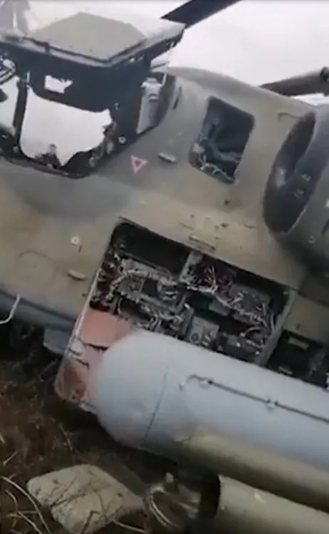 rusya-ukrayna-savasi-5-gununde-rus-tanklarinin-uzerinde-o-isaret-merak-uyandirdi-akillara-tek-bir-sey-geldi-1646052219212.jpg Rusya-Ukrayna savaşı 5. gününde: Rus tanklarının üzerinde o işaret merak uyandırdı! Akıllara tek bir şey geldi - 4