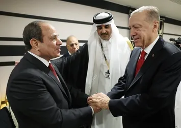 Son dakika: Başkan Erdoğan Katar'da Mısır Cumhurbaşkanı Sisi ile görüştü | Türkiye ile Mısır ilişkileri için normalleşme adımı