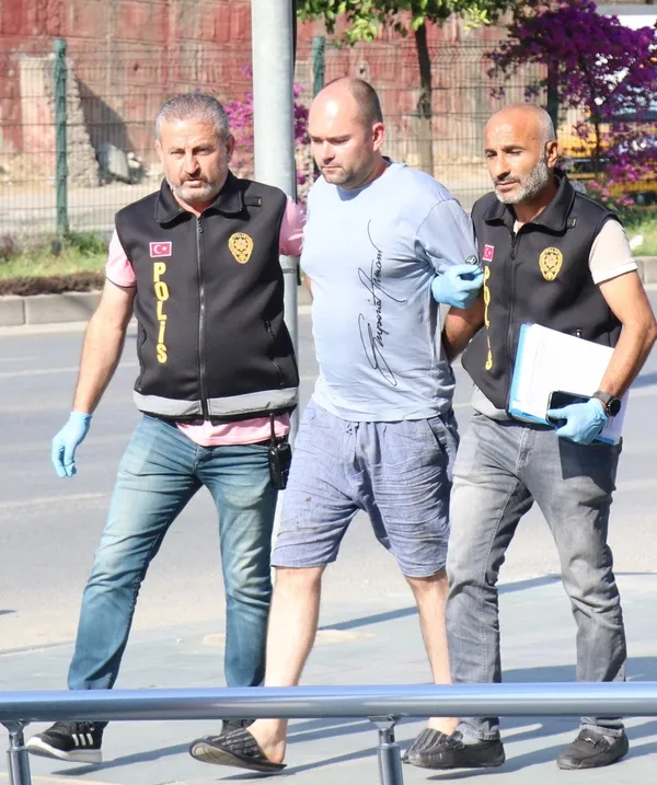 antalyada-2-evladini-olduren-ukraynali-babanin-ifadesi-dehsete-dusurdu-1668166194230.jpg Antalya’da 2 evladını öldüren Ukraynalı babanın ifadesi dehşete düşürdü - 3