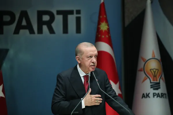 son-dakika-baskan-erdogandan-ak-parti-genisletilmis-il-baskanlari-toplantisinda-onemli-aciklamalar-1655386311585.jpg Son dakika: Başkan Erdoğan'dan AK Parti Genişletilmiş İl Başkanları Toplantısı'nda önemli açıklamalar - 4