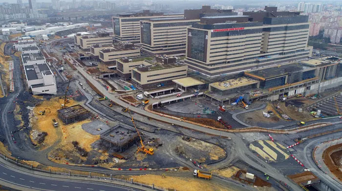 Son dakika: Ulaştırma ve Altyapı Bakanı Karaismailoğlu: Başakşehir İkitelli Şehir Hastanesinin yolları Bakanlığımızca yapılacak