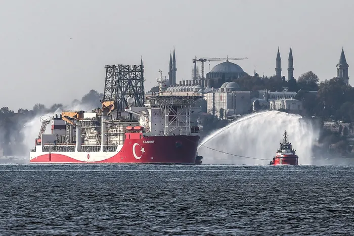 Son dakika: Enerji ve Tabii Kaynaklar Bakanı Fatih Dönmez Kanuni’yi Karadeniz’e uğurladı